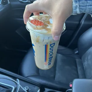 These are two completely different drinks. One should be a golden eagle and the other a cocomoco.