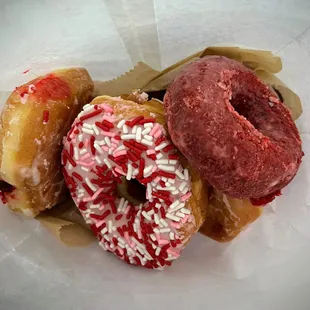 Excellent donuts, with seasonal selections!!! YUM!