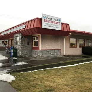 Outside view of the restaurant.