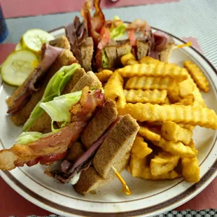 Delicious Roast Beef Club with plenty of nicely cooked bacon!