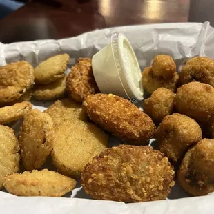Fried Pickles, Cheddar Peppers, Fried Mushrooms