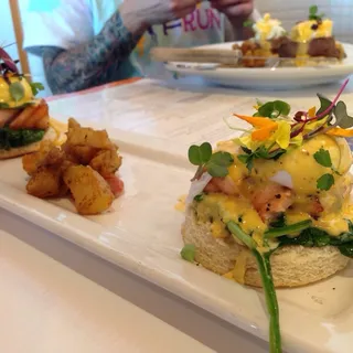DW EGGS BENNY
