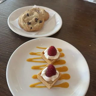 Chocolate Chip Cookie