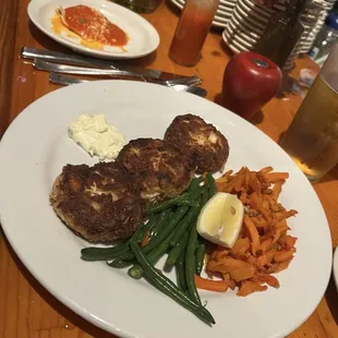Crab cake entree