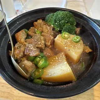 Yellow Braised Pork Ribs ()