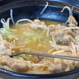 Sichuan Boiled Crispy Pork ()