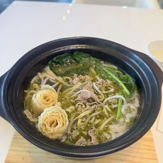 Rattan Pepper Beef Slice Rice Noodles (Spicy)