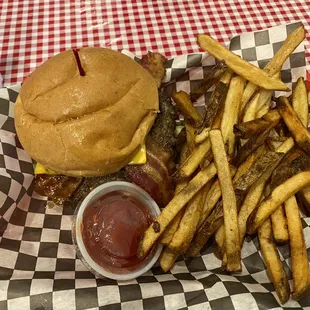 Bacon burger with fries