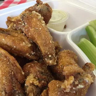 garlic parm wings are flawless!