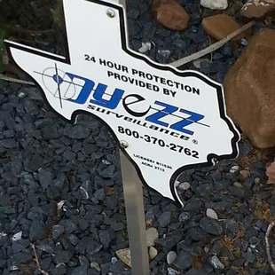 Alarm system by TEAM Dyezz. No contract.