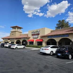the outside of the restaurant