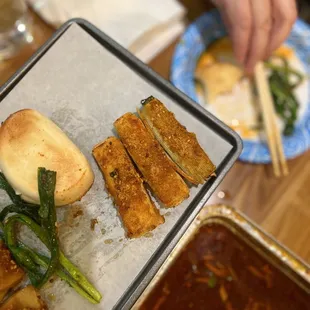 Vegetable rolls ($2.75) @chelchomps on ig