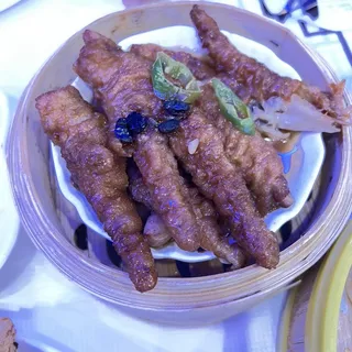 T13 .Chicken Claws In Black Bean Sauce T13