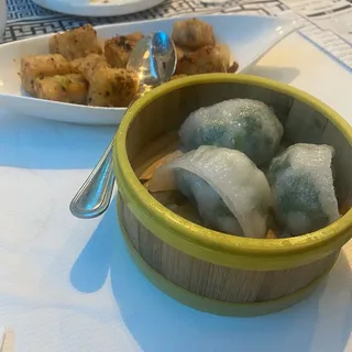 T31 .Fried Turnip Cakes W/Xo Sauce T31 Xo