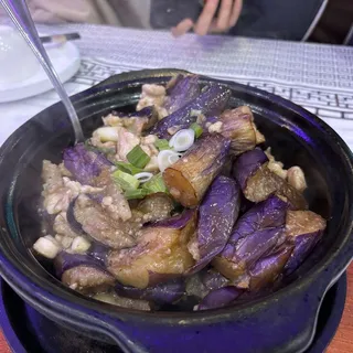 I10.chicken With Salted Fish & Eggplant