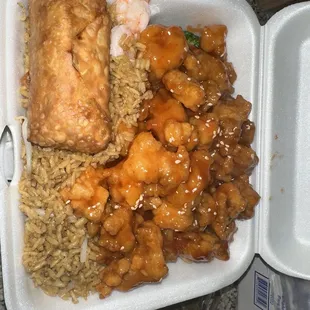 Sesame chicken with rice and eggroll combination