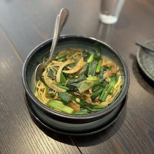 F7. Scalion Mixed Noodles