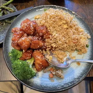 H6. Sesame Chicken Rice