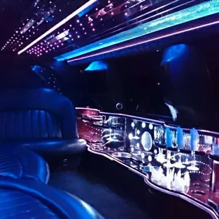 Navigator limousine