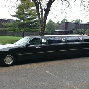 Black Lincoln Towncar stretch