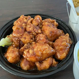 D1. General Tso's Chicken (White Meat)