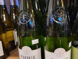 La Bodega Wine & Spirits