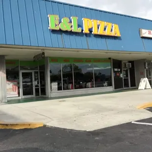 E&amp;L Pizza