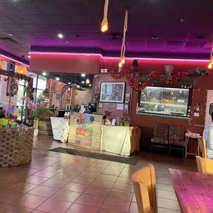 sushi and sashimi, interior