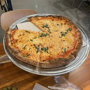 Margarita 16&quot; Pizza