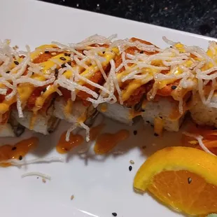 E-finity roll -- soft shell crab, spicy tuna, cream cheese, puffed vermicelli noodle.  Yum!