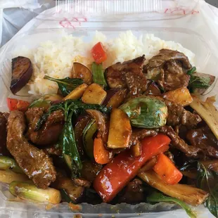 Pad Phet w/ Beef