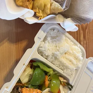 E San Thai - veggie stir-fry with chicken and crab Rangoon.