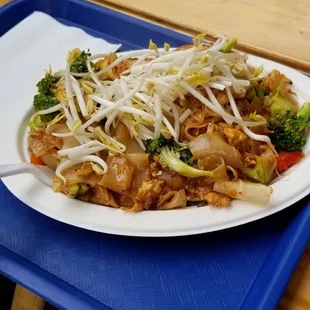 Drunken noodle with chicken