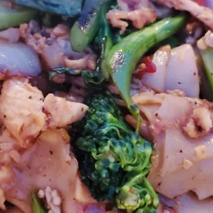 Pad Kee Mao with chicken, medium spice