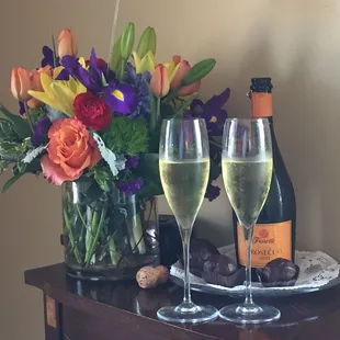 Waiting on us upon arrival at the Gratz Park Inn.  Thanks to the staff at the Inn and Stephen Hein!