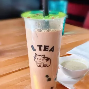 Hokkaido Milk Tea w/ Boba and Pudding