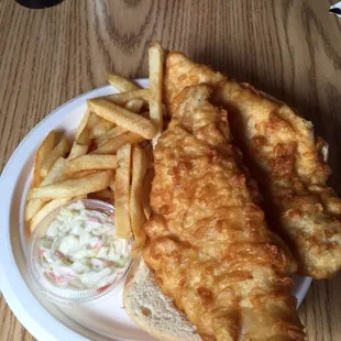 The picture here says it all. By far the best fish sandwich in Pittsburgh.