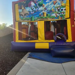Great sized bouncy house
