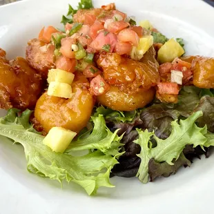 Firecracker Shrimp (crispy fried shrimp, chili sauce, pineapple pico de gallo)