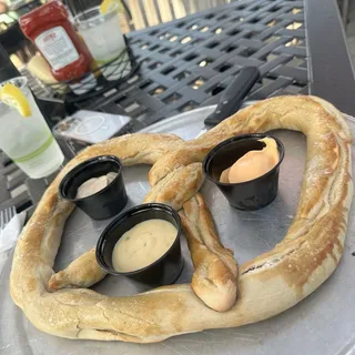 Merwin's Pretzel Junior