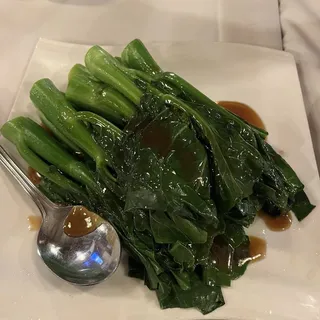 116. Steamed Chinese Broccoli with Oyster Sauce