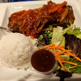 Dinner@Eagle Cafe; 9/24/2024.David ordered 1of their Specials fr last eve,*Braised Shortribs*comes w/Ur choice of Salad.We Luv tossed Salad!