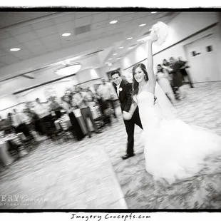 Eagle Glen Golf Club Wedding--Full Ballroom Reception. Photography: imageryconcepts.com