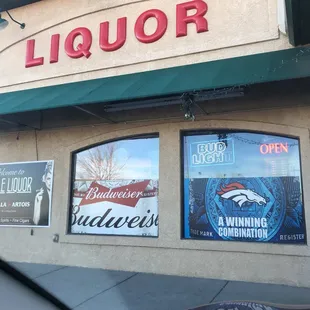 the outside of a liquor store