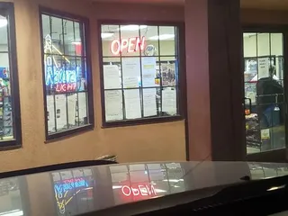 Shorty's Food Mart