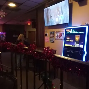 Great juke box when there&apos;s not karaoke