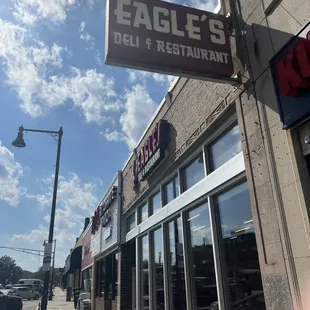 eagle&apos;s deli and restaurant