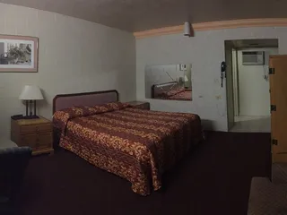 Village Inn Motel