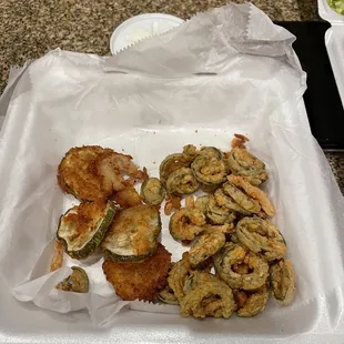 Small amount when it's usually a lot in the box.