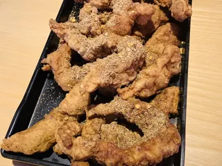 Famous Food Restaurant